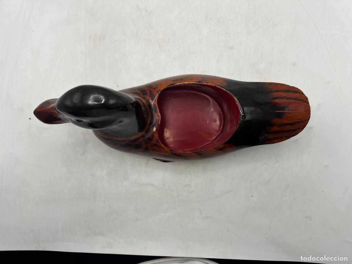 Antig&uuml;edades: MACETERO DE MADERA CON FORMA DE PATO - Foto 3