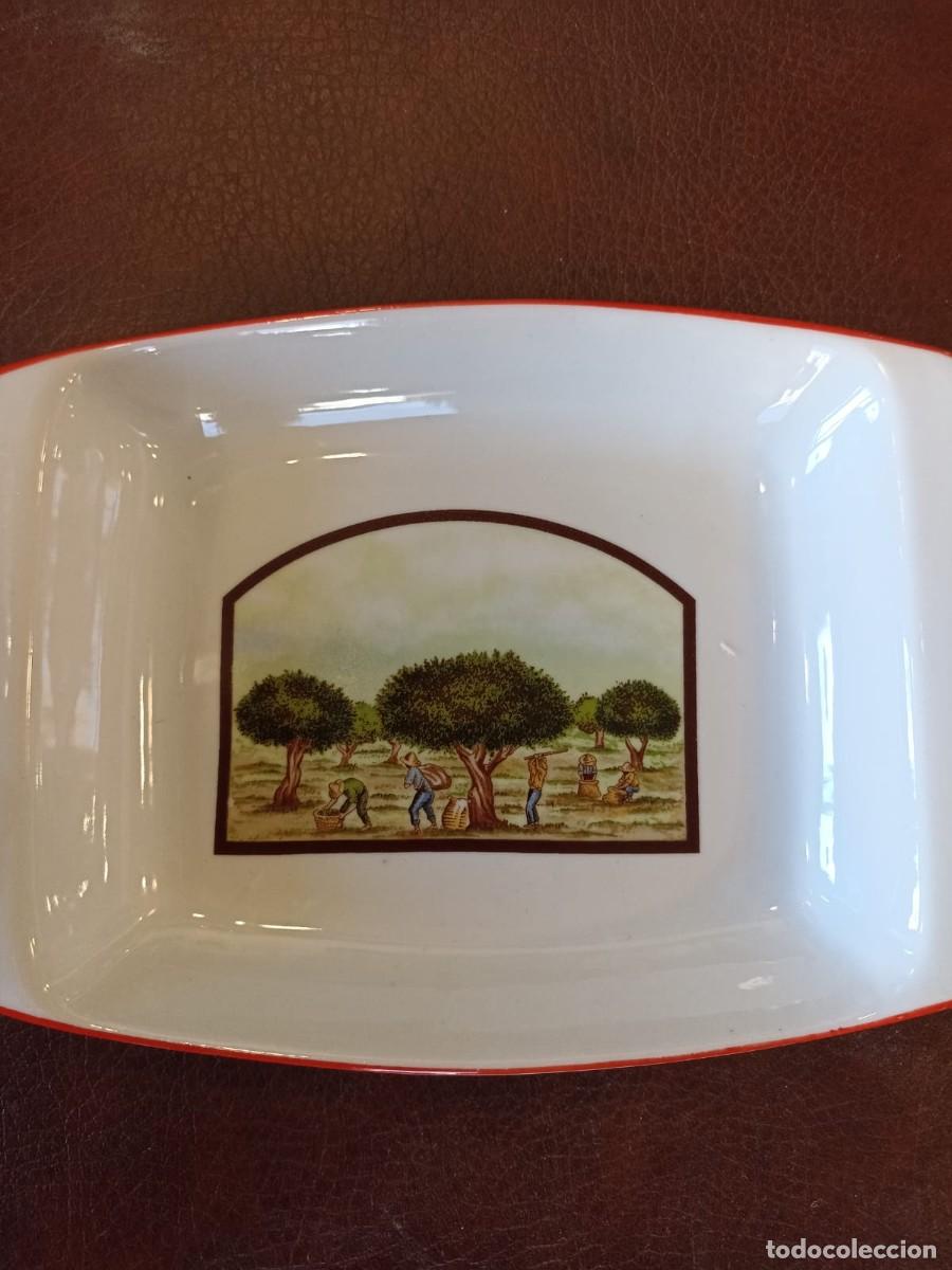 Antig&uuml;edades: Platito de ceramica imagen labrador - Foto 1