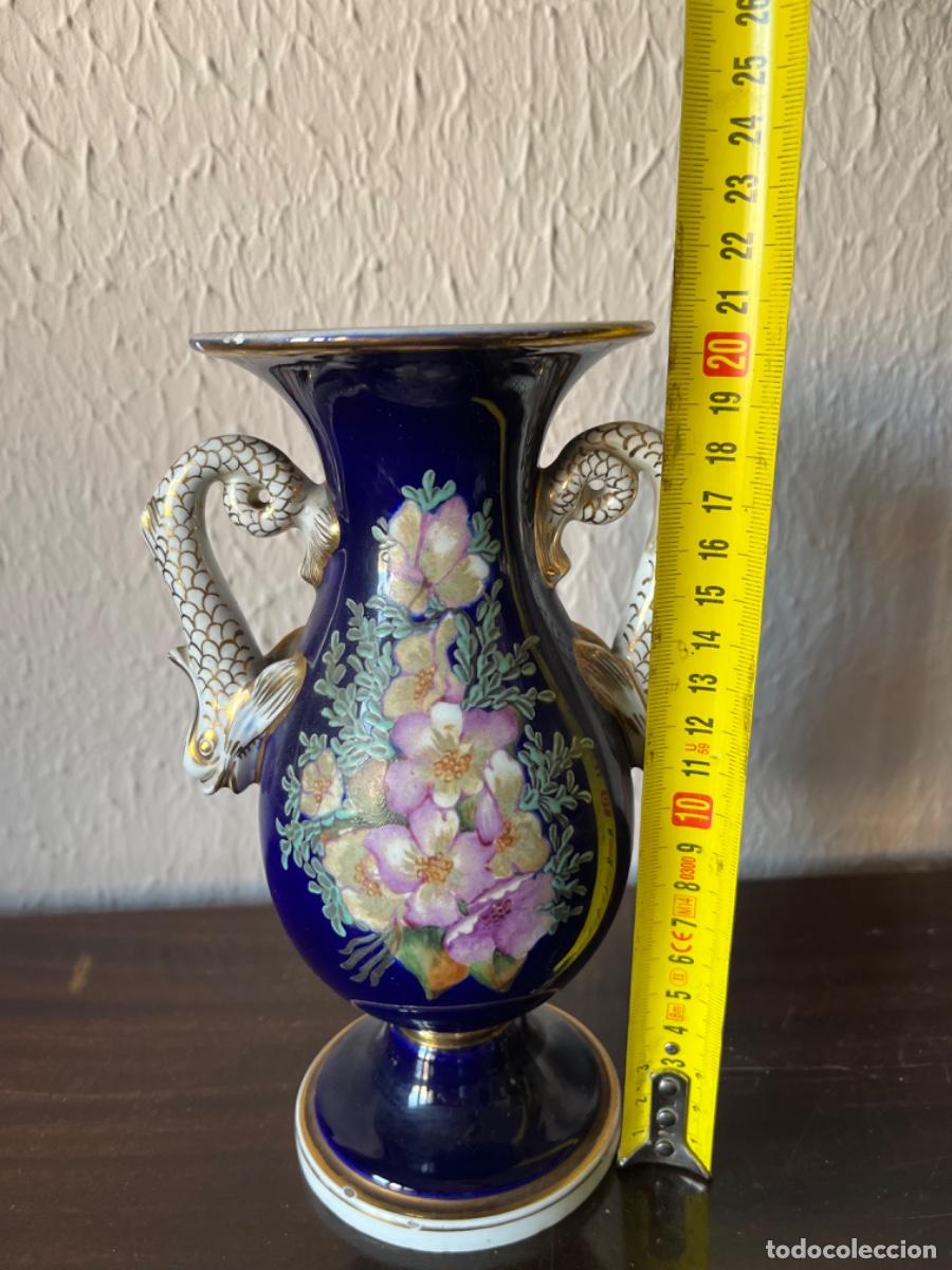 Antig&uuml;edades: Jarr&oacute;n antiguo azul con flores - Foto 3