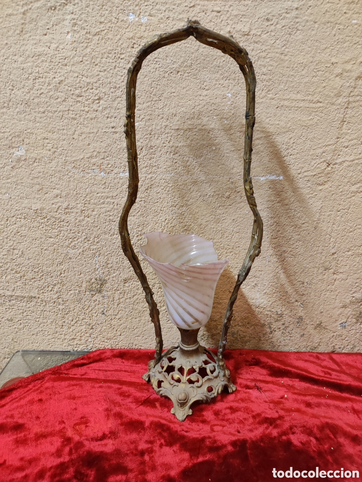 Antig&uuml;edades: Florero de calamina y cristal - Foto 1