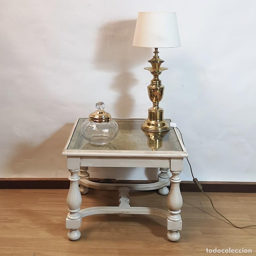 Antig&uuml;edades: Mesita Auxiliar Cuadrada - Foto 1