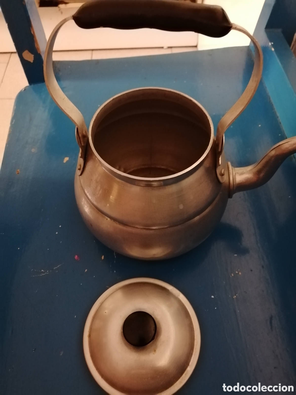 Antig&uuml;edades: Antigua tetera de aluminio - Foto 4