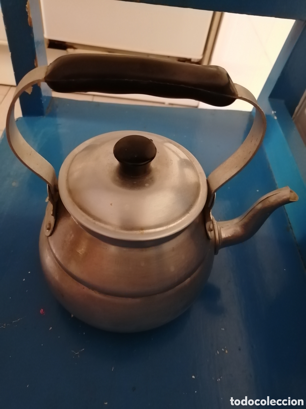 Antig&uuml;edades: Antigua tetera de aluminio - Foto 1