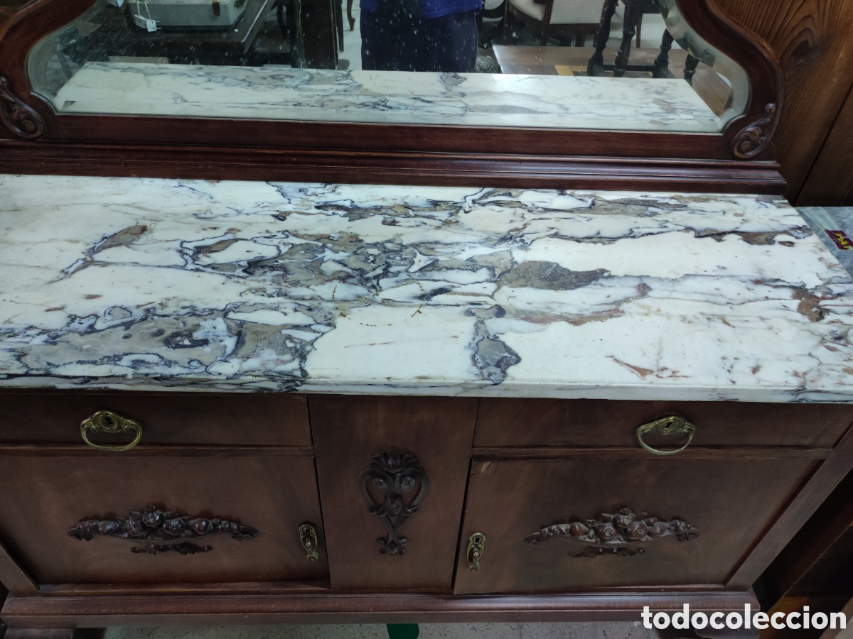 Antig&uuml;edades: Aparador con luna biselada - Foto 4