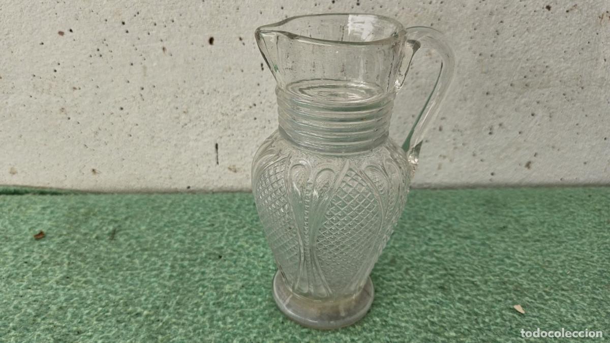 Antig&uuml;edades: jarra de cristal antigua - Foto 1