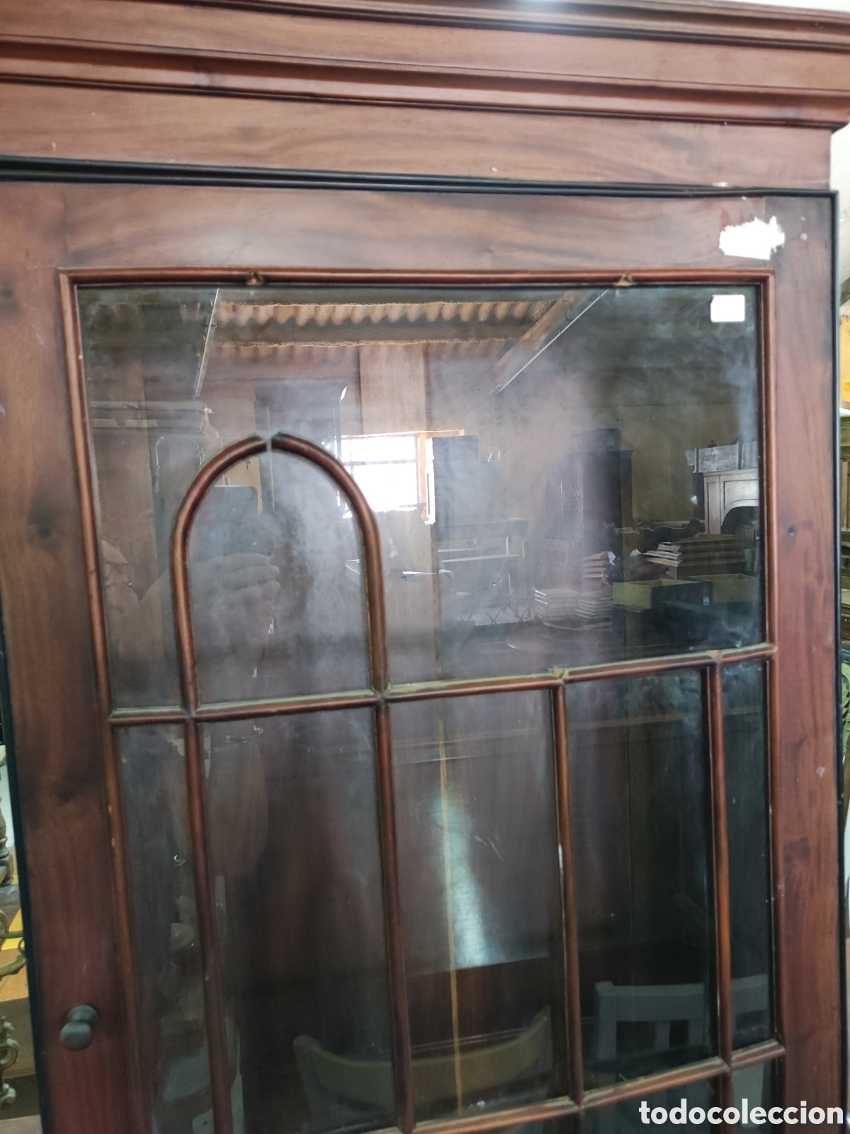 Antig&uuml;edades: Vitrina buena madera maciza - Foto 3