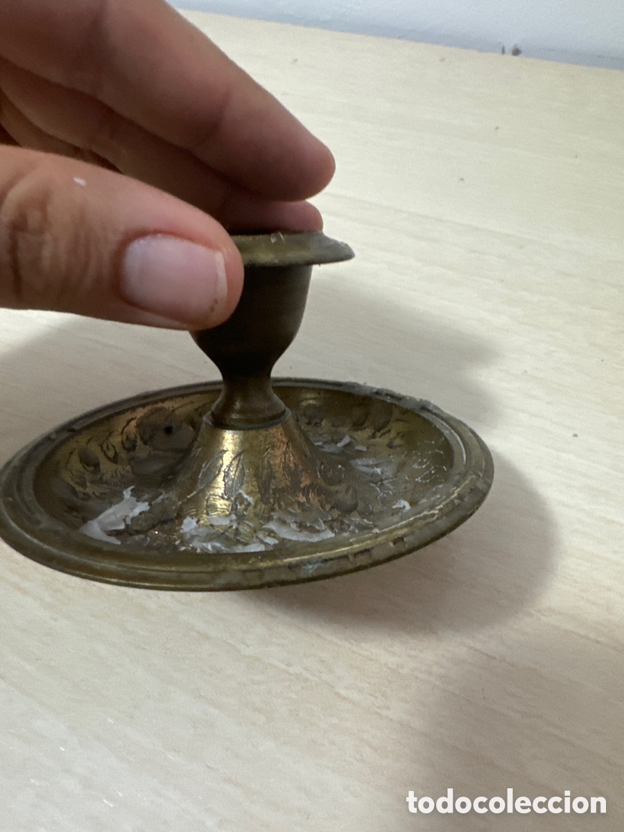 Antig&uuml;edades: Portavelas de bronce - Foto 5
