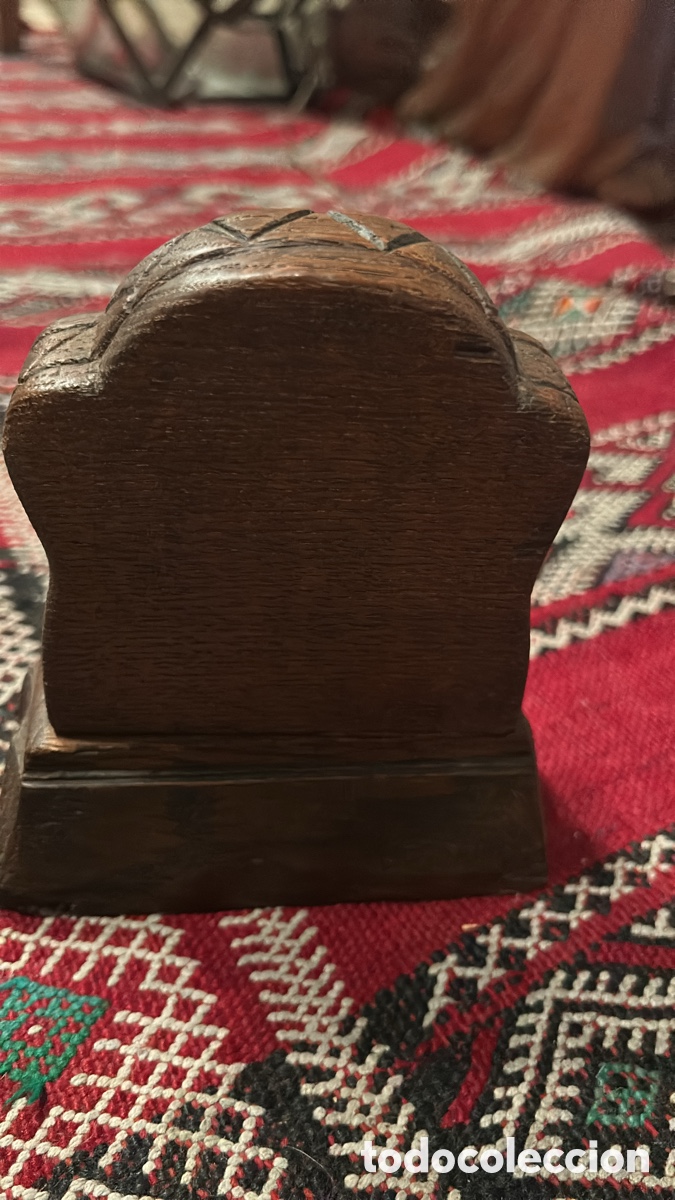 Antig&uuml;edades: Reloj en soporte de madera - Foto 3