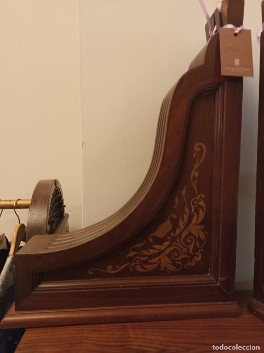 Antig&uuml;edades: Mensulas de caoba y marqueterie - Foto 1