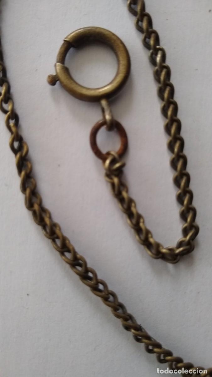 Antig&uuml;edades: Antigua cadena lat&oacute;n de chatelaine leontina - Foto 2