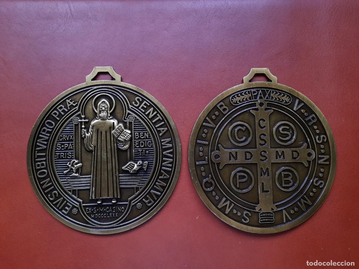 Antig&uuml;edades: Medalla de San Benito de gran tama&ntilde;o - Foto 1