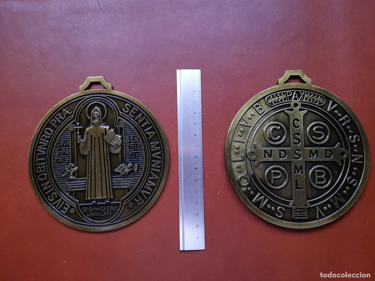 Antig&uuml;edades: Medalla de San Benito de gran tama&ntilde;o - Foto 4