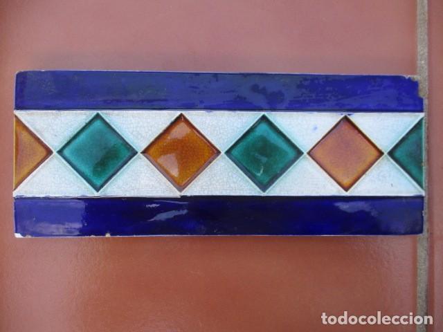 Antig&uuml;edades: Azulejo Pickman la Cartuja - Foto 1