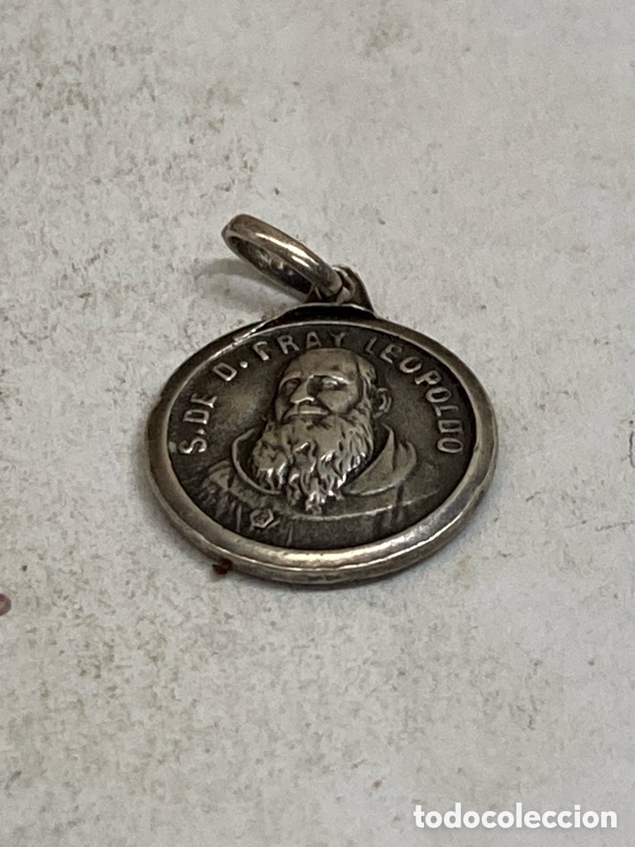 Antig&uuml;edades: Medalla de plata religiosa C300 - Foto 1