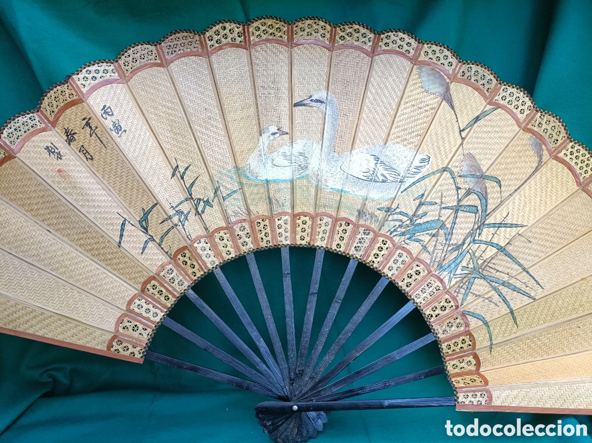 Antig&uuml;edades: Abanico madera dibujo chinesco - Foto 1