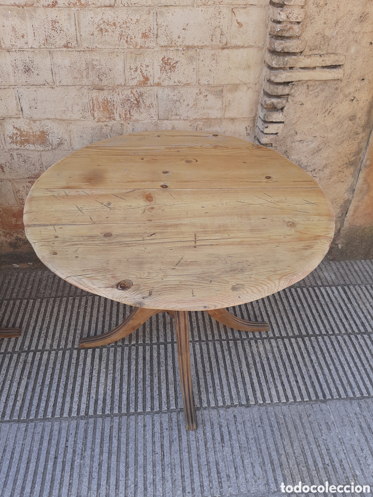 Antig&uuml;edades: Mesa antigua redonda - Foto 7
