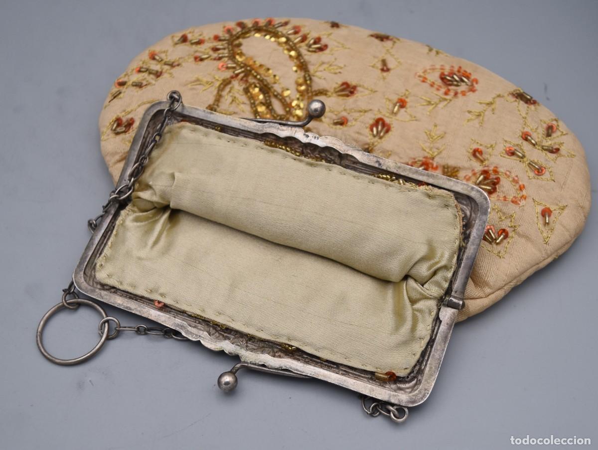 Antig&uuml;edades: Bolso antiguo con base de plata .800 - Foto 5