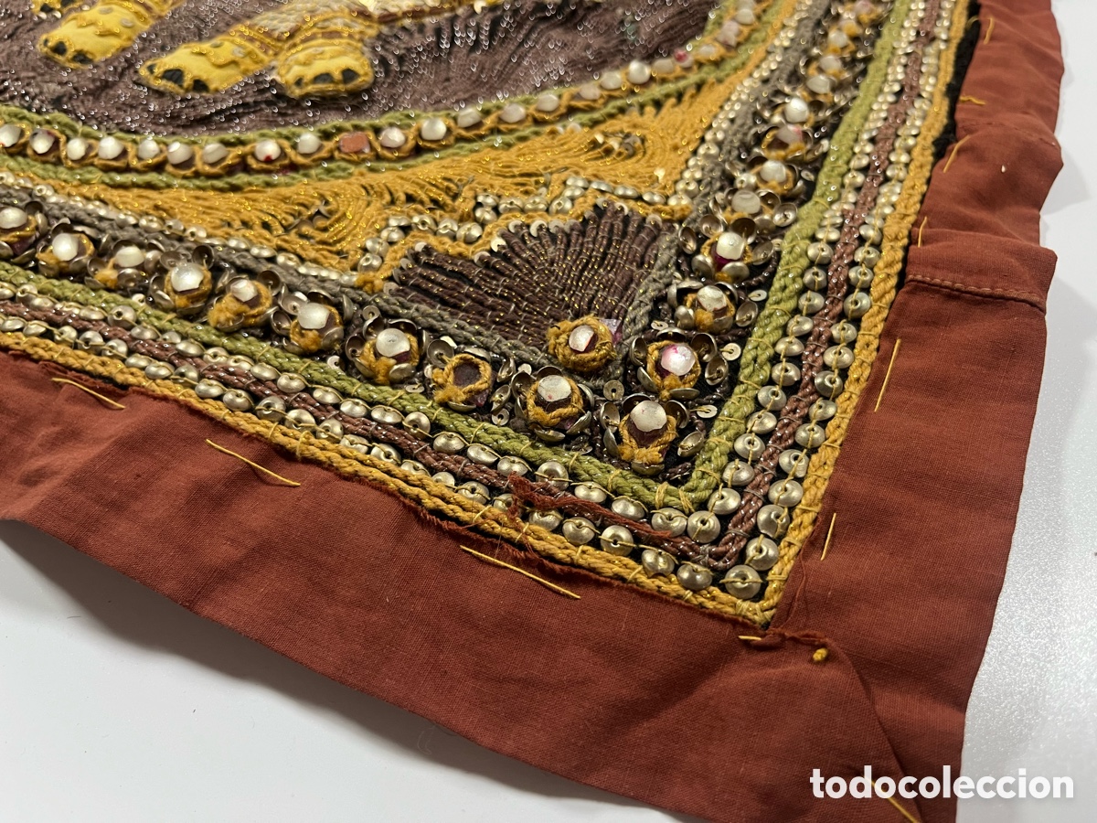 Antig&uuml;edades: ANTIGUO TAPIZ REPUJADO INDIO - Foto 3