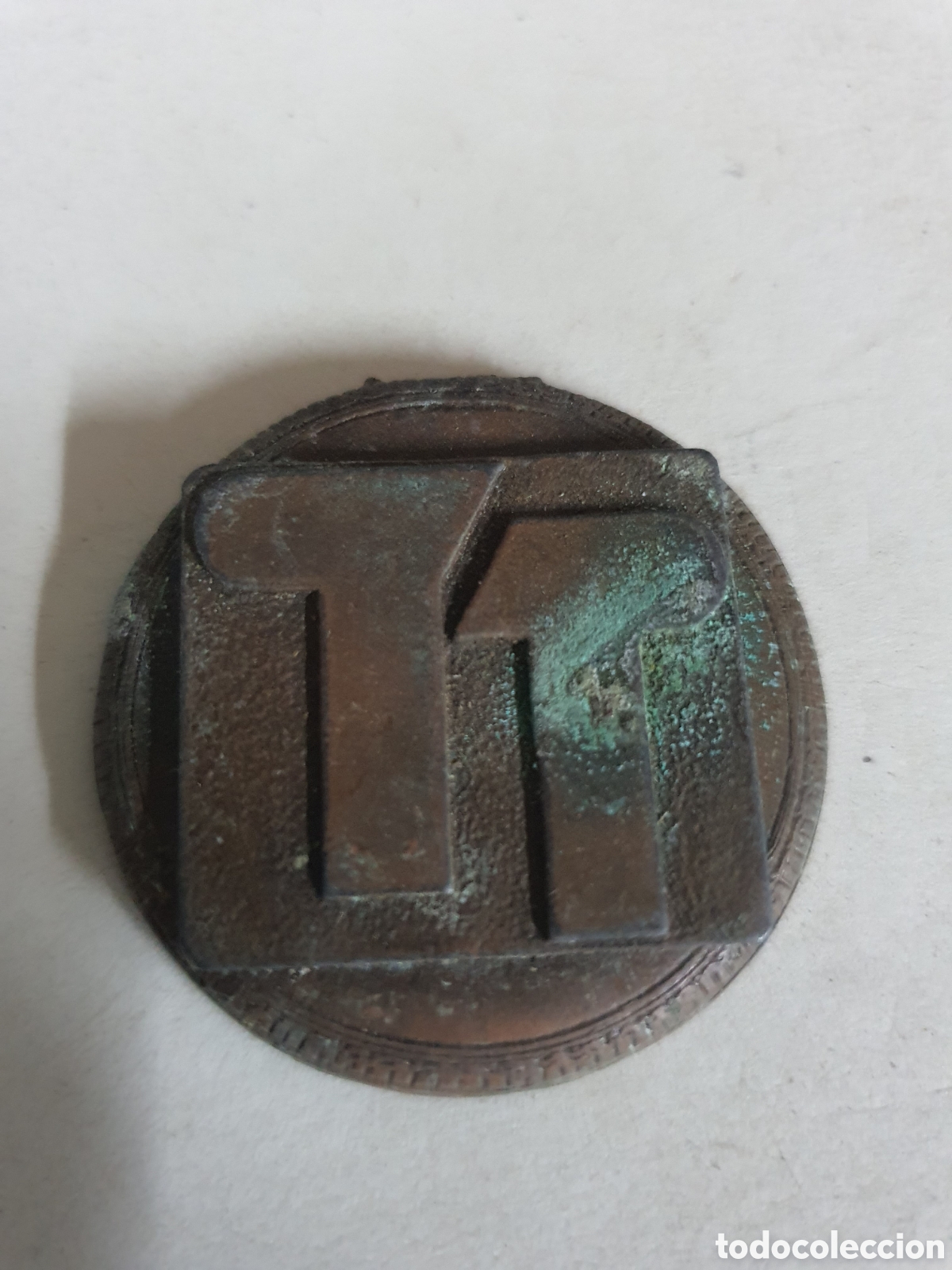 Antig&uuml;edades: Lote medallas variado - Foto 1