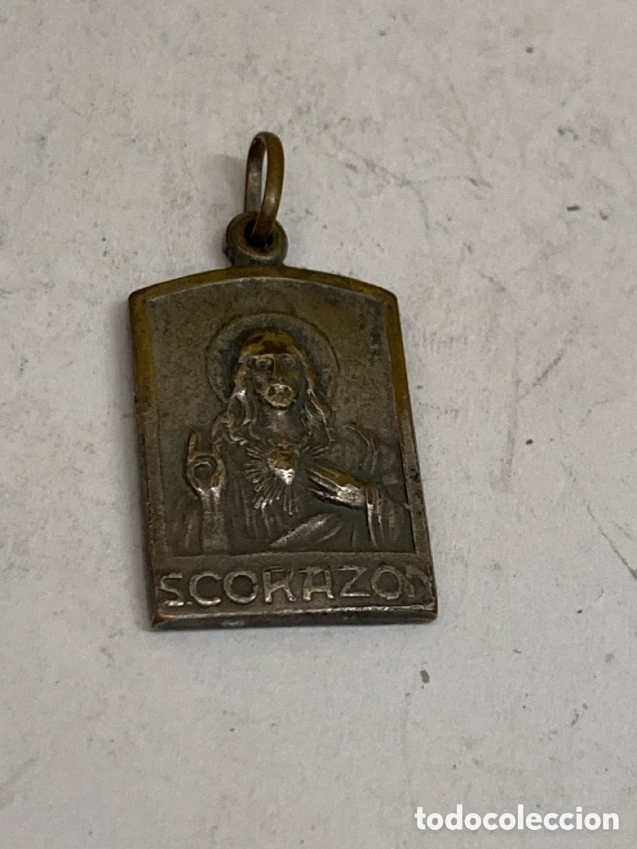 Antig&uuml;edades: Medalla de metal religioso C202 - Foto 2