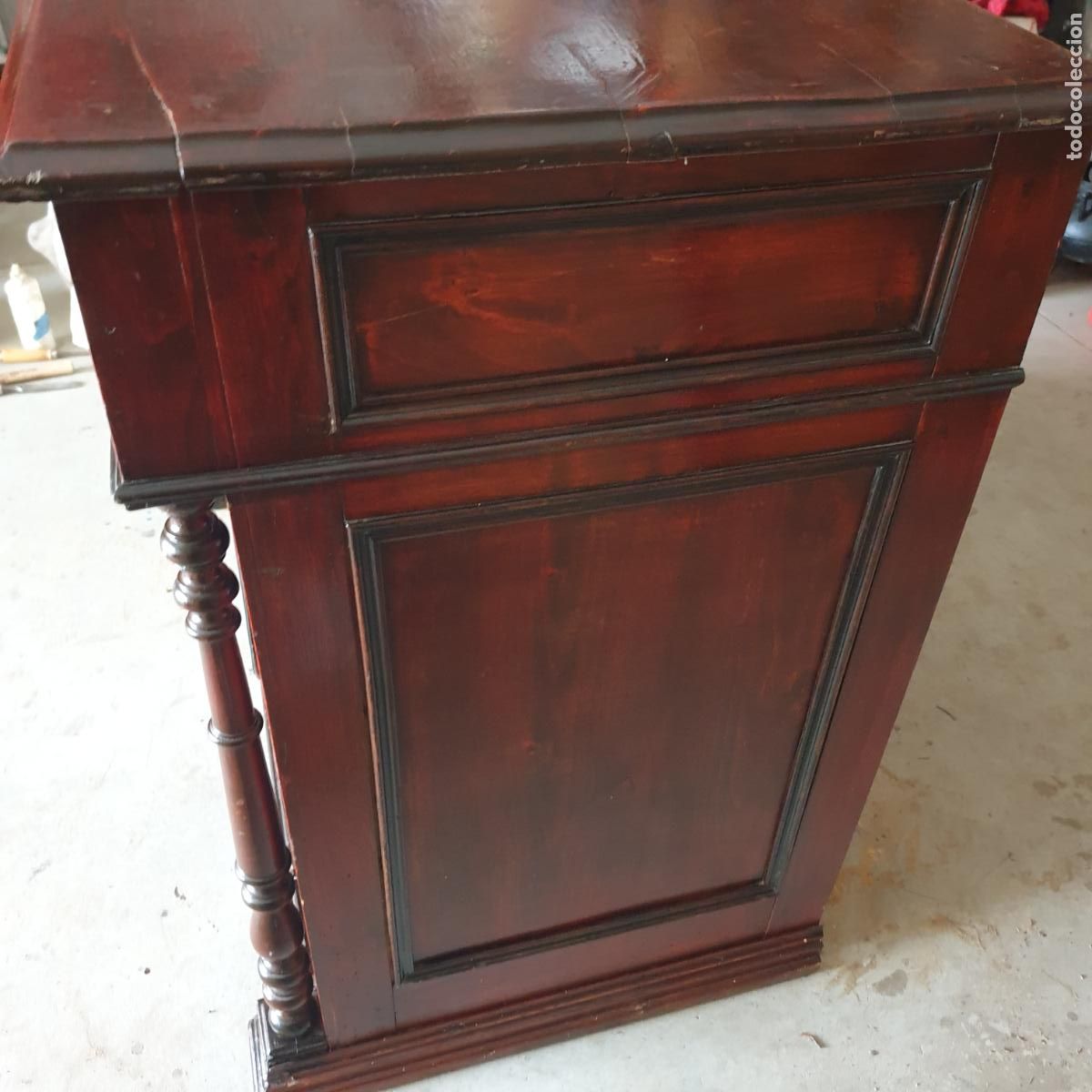 Antig&uuml;edades: ANTIGUA C&Oacute;MODA ALFONSINA CON COLUMNAS Y 4 CAJONES - Foto 3