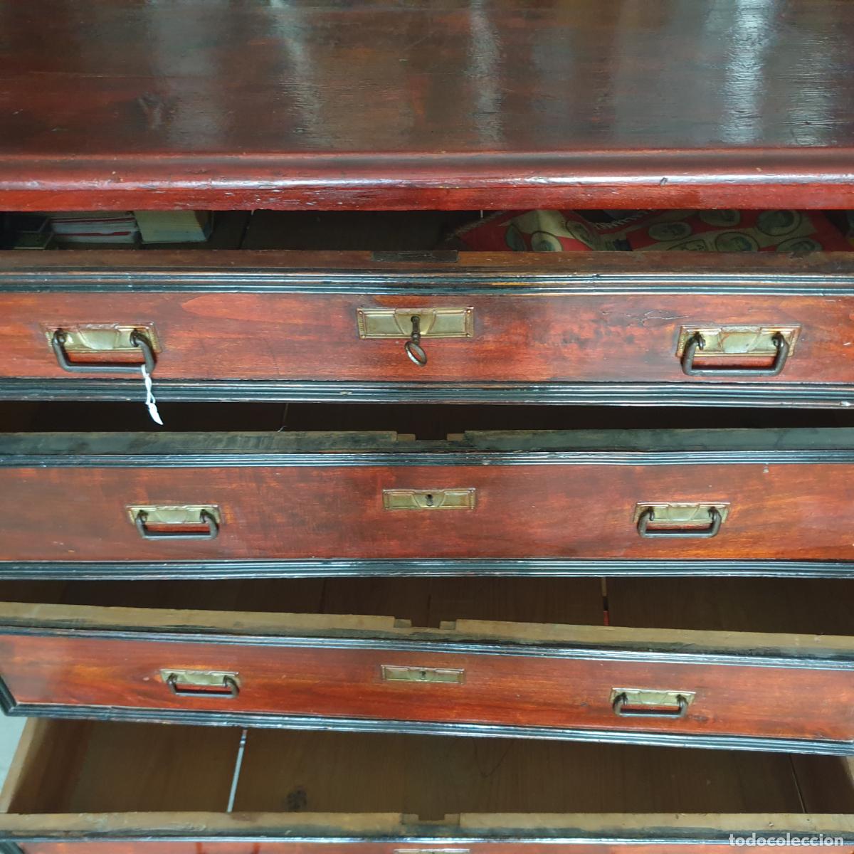 Antig&uuml;edades: ANTIGUA C&Oacute;MODA ALFONSINA CON COLUMNAS Y 4 CAJONES - Foto 13