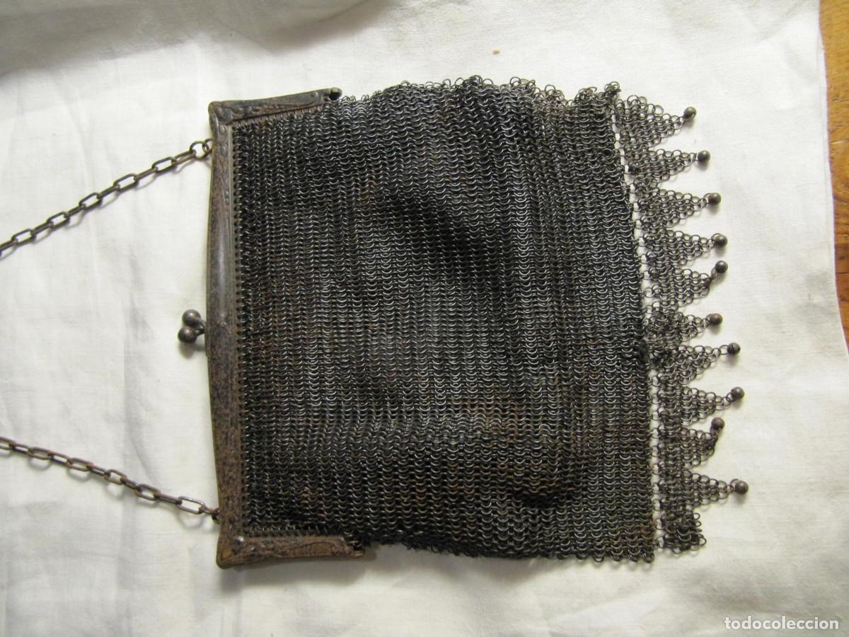 Antig&uuml;edades: BOLSO DE MALLA DE LUTO - EN METAL - - Foto 2