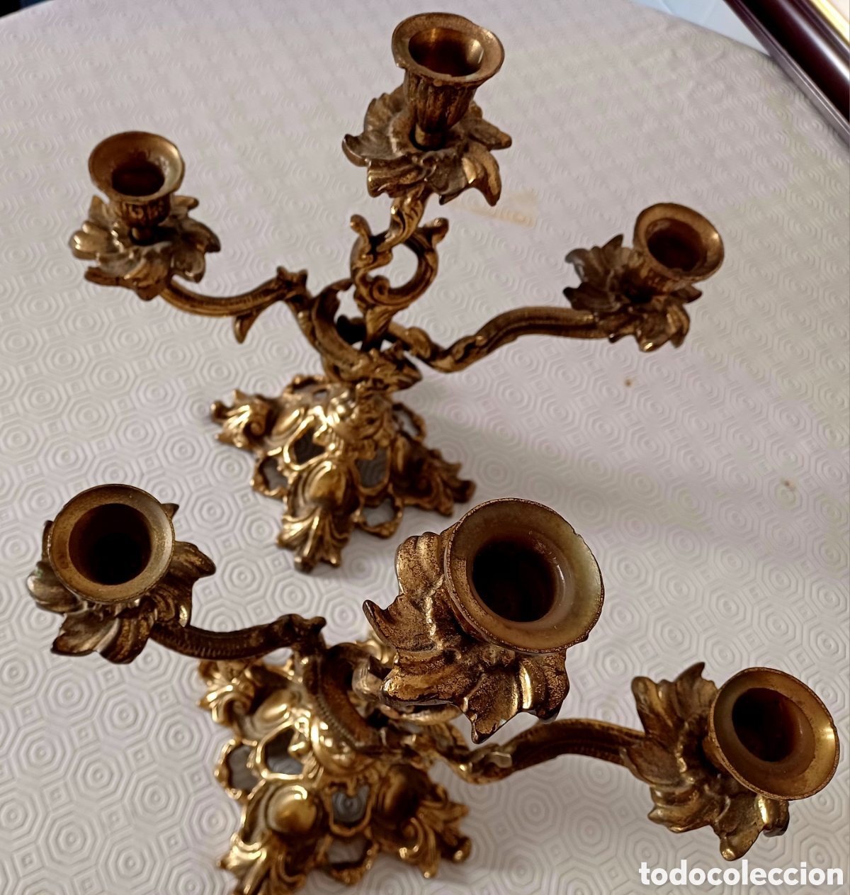 Antig&uuml;edades: Candelabros bronce tres brazos perfectos - Foto 8