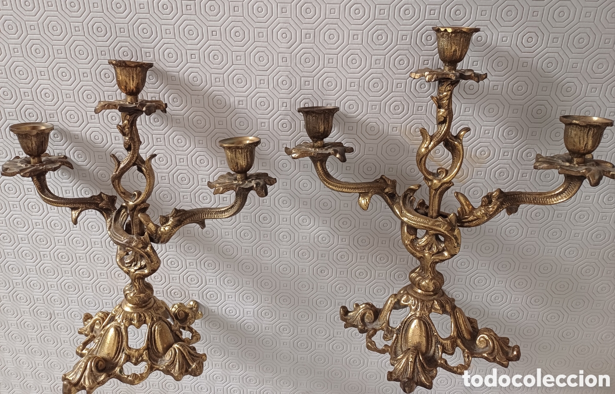Antig&uuml;edades: Candelabros bronce tres brazos perfectos - Foto 13