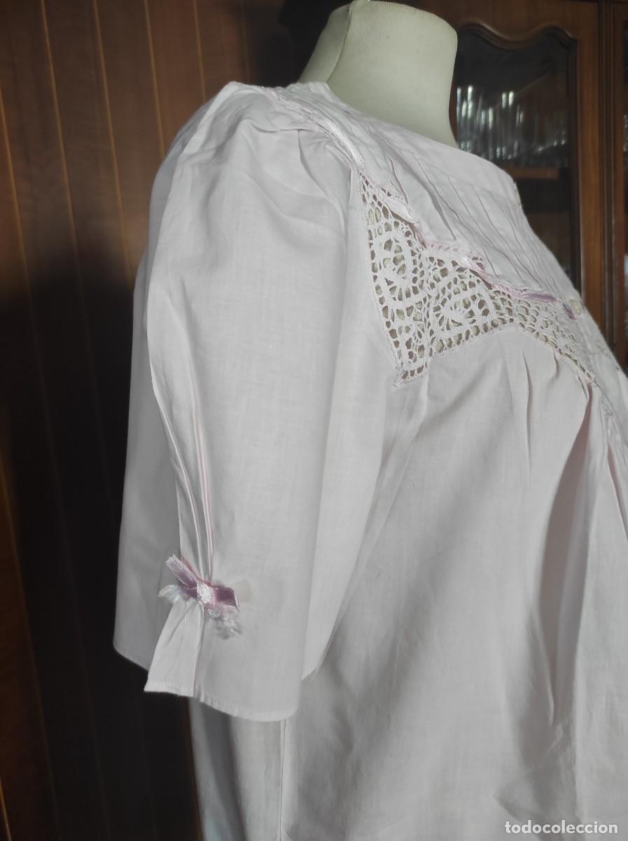 Antig&uuml;edades: ANTIGUO CAMISON ROSA P&Aacute;LIDO CON ENCAJE. - Foto 3