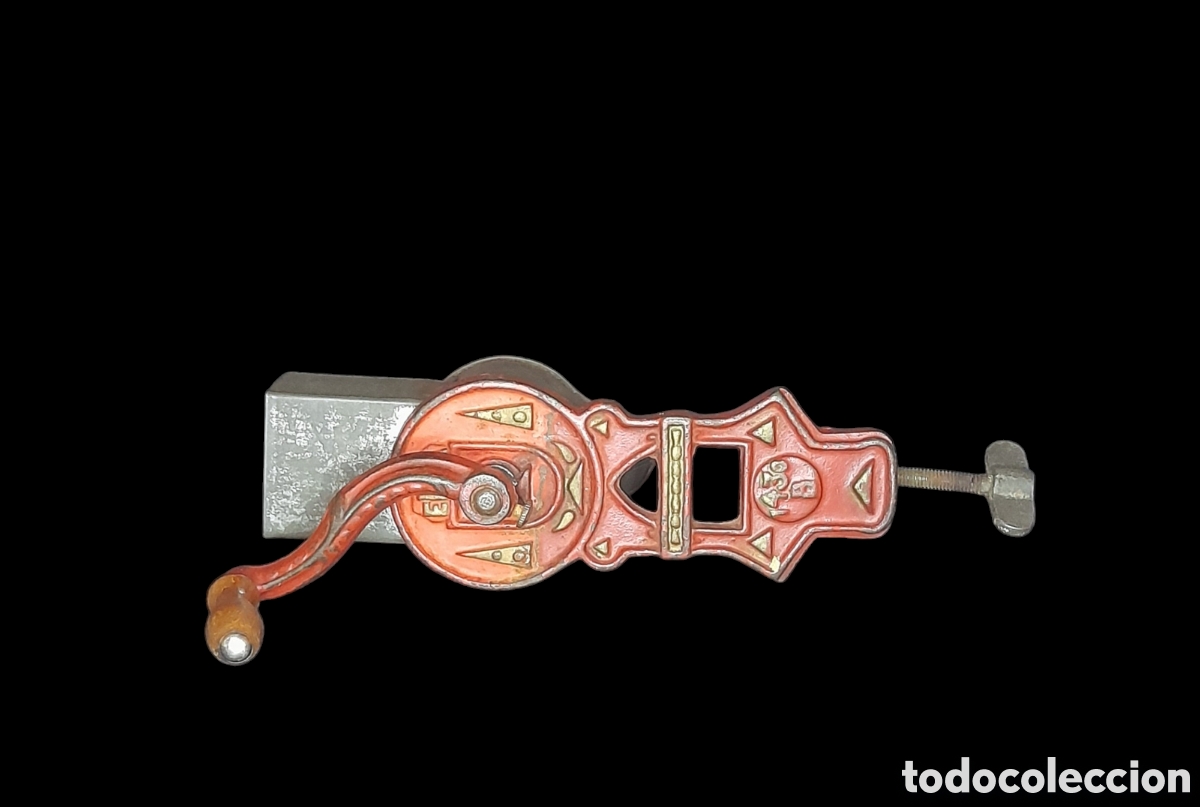 Antiques: Molinillo rallado antiguo.