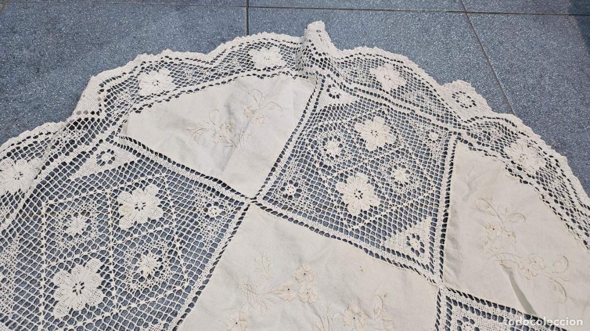 Antig&uuml;edades: 3 pa&ntilde;os antiguos de encajes - Foto 1
