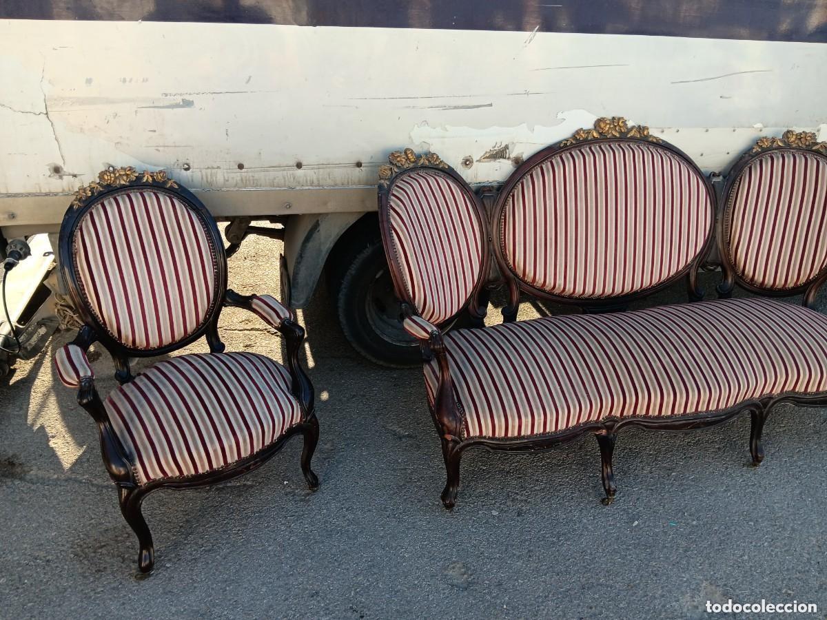 Antig&uuml;edades: Tresillo isabelino precioso - Foto 2