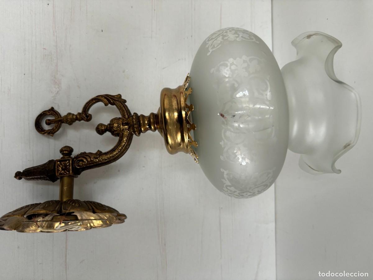 Antig&uuml;edades: APLIQUE DE PARED CON TULIPA DE CRISTAL - Foto 2