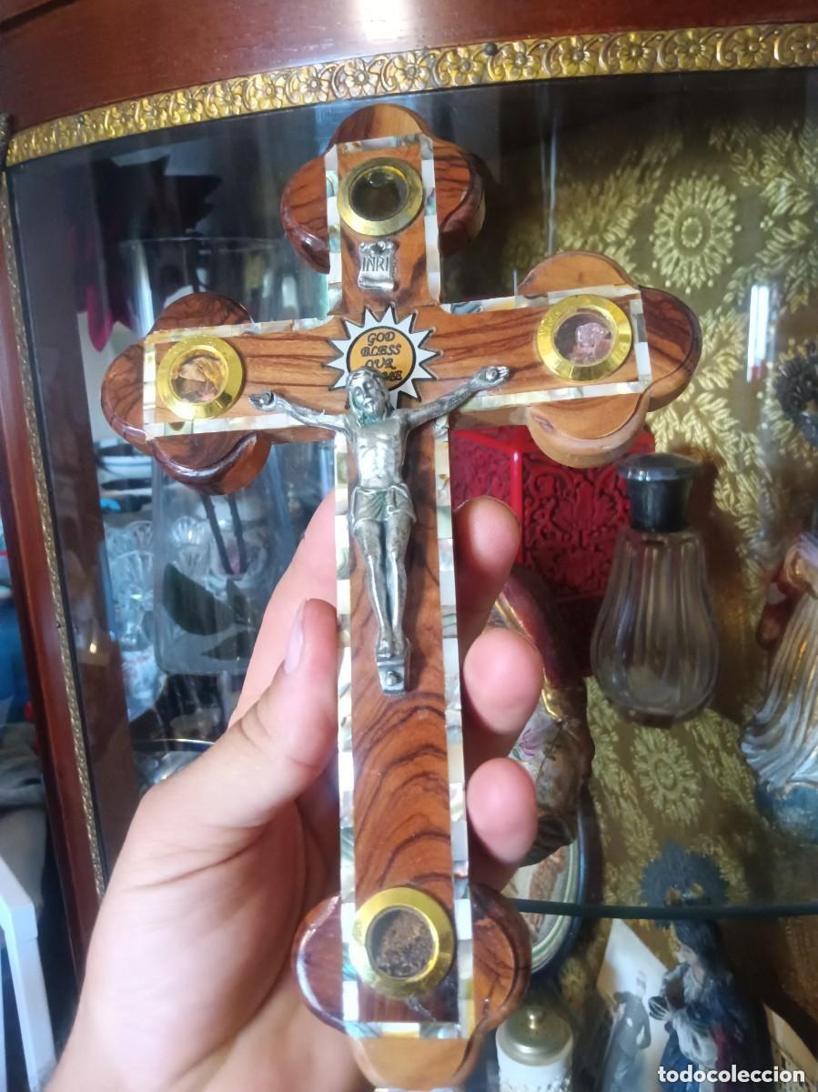 Antiguidades: Crucifijo de nacar con reliquias jerusalem
