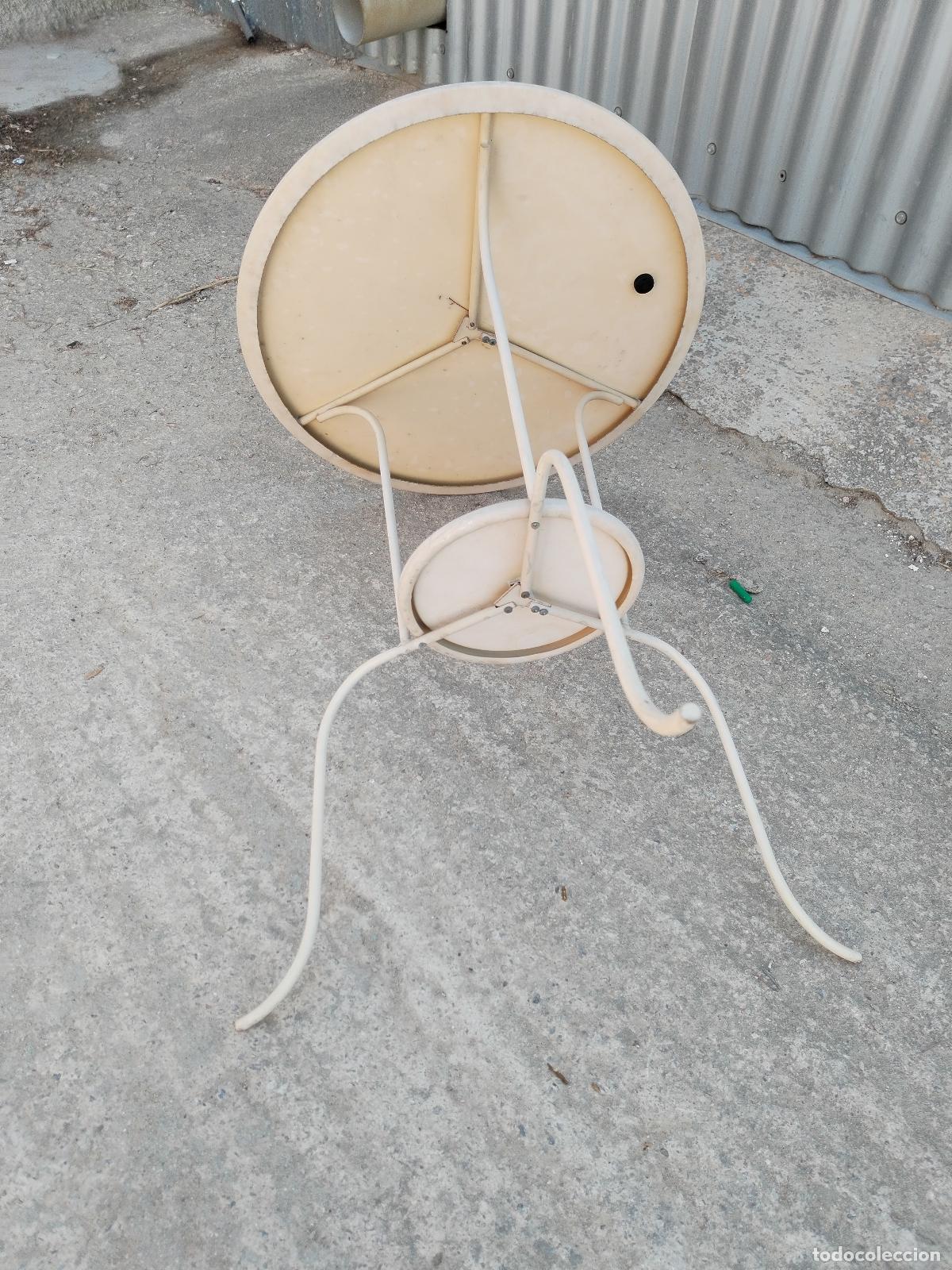 Antig&uuml;edades: mesa de jardin de hierro hueco - Foto 3