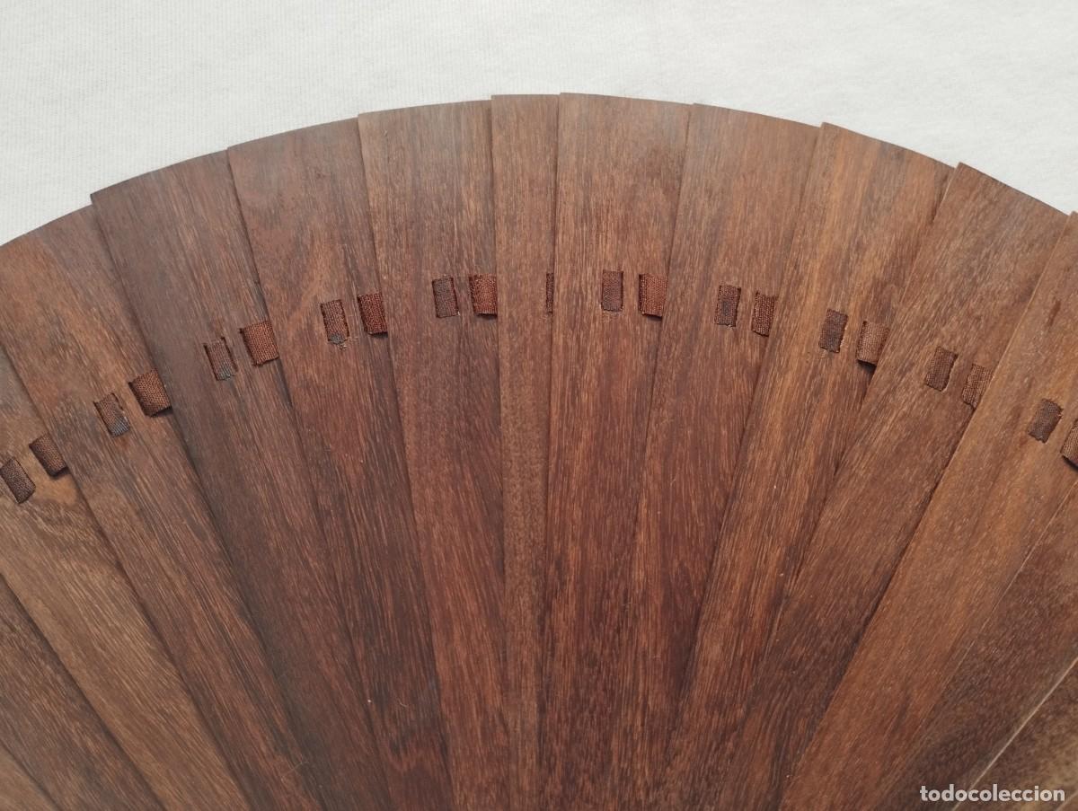 Antig&uuml;edades: Antiguo abanico de madera noble - Foto 7