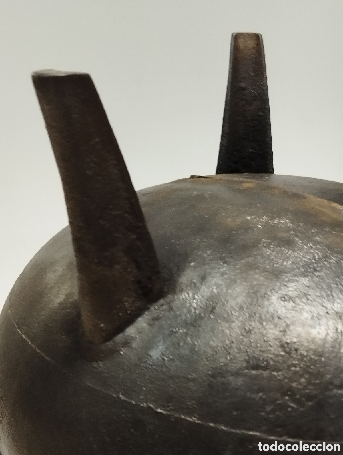 Antig&uuml;edades: Pote gallego hierro fundido - Foto 9