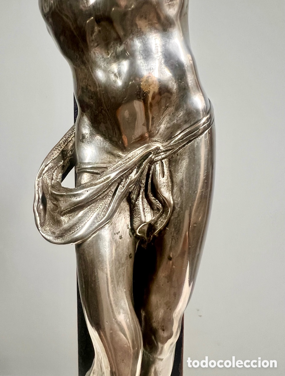 Antig&uuml;edades: Crucifijo de Bronce plateado. S.XVIII - Foto 3
