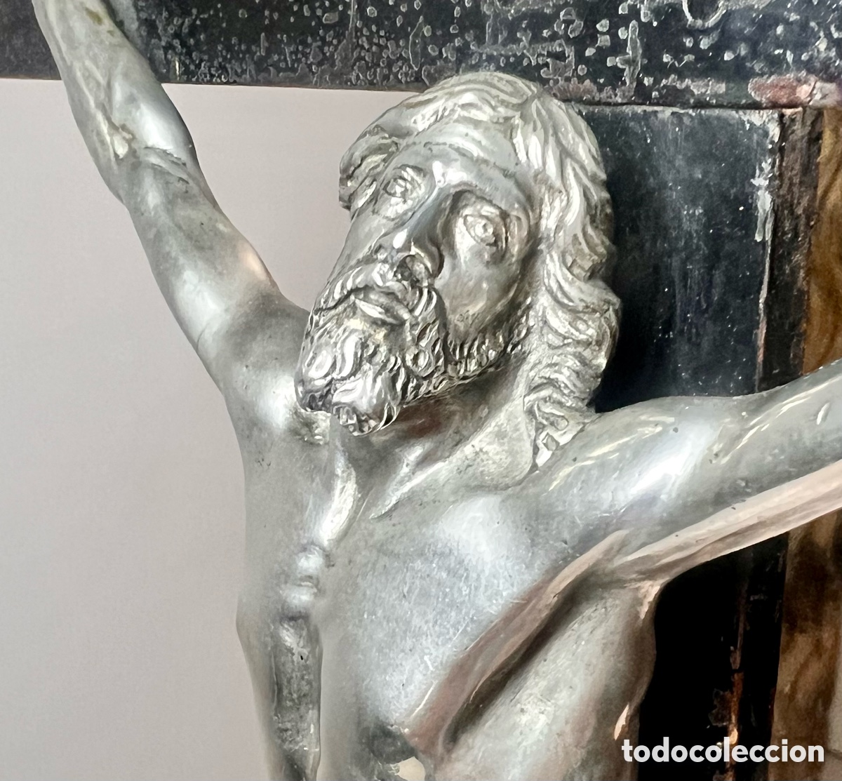 Antig&uuml;edades: Crucifijo de Bronce plateado. S.XVIII - Foto 10
