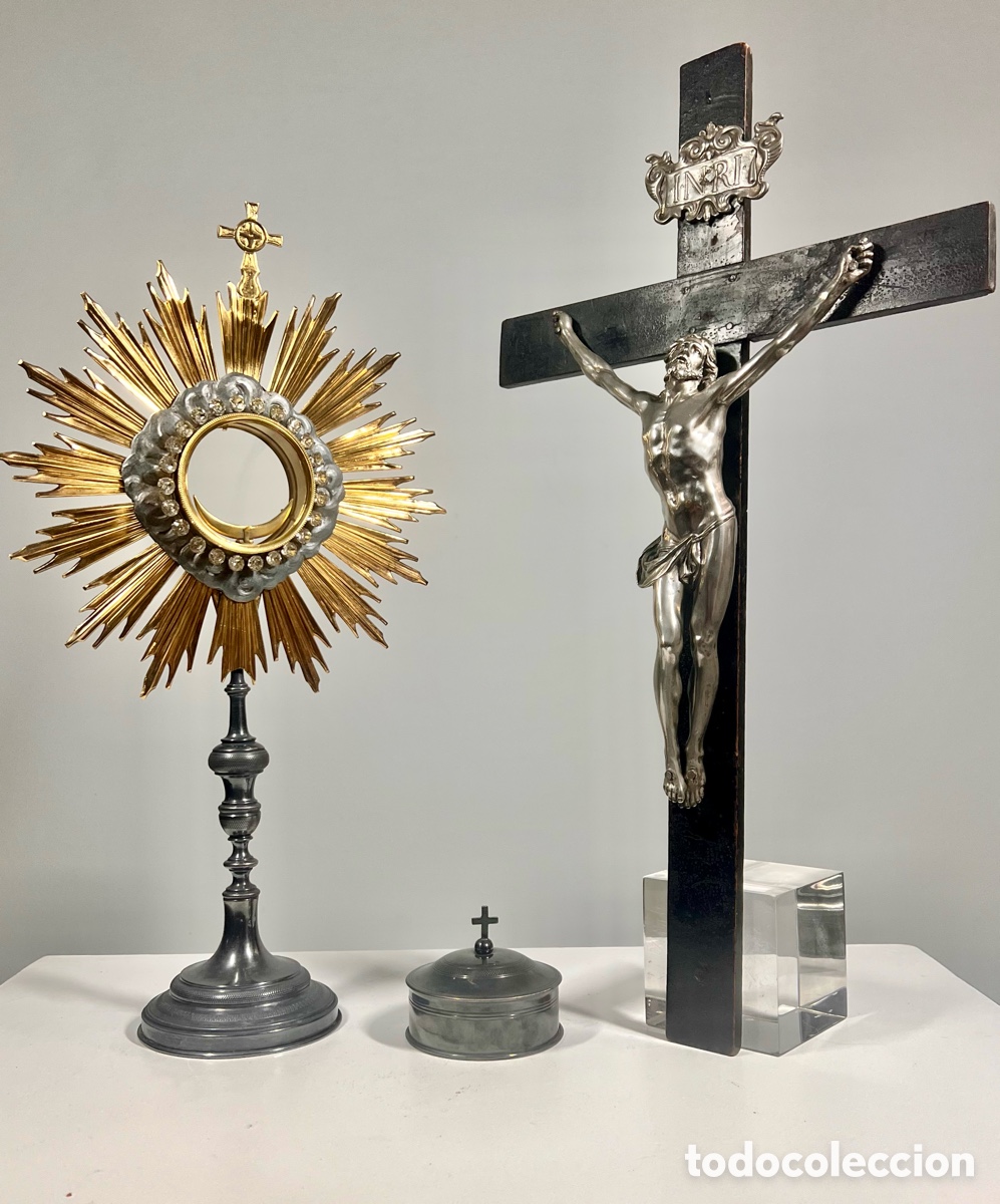 Antig&uuml;edades: Crucifijo de Bronce plateado. S.XVIII - Foto 7