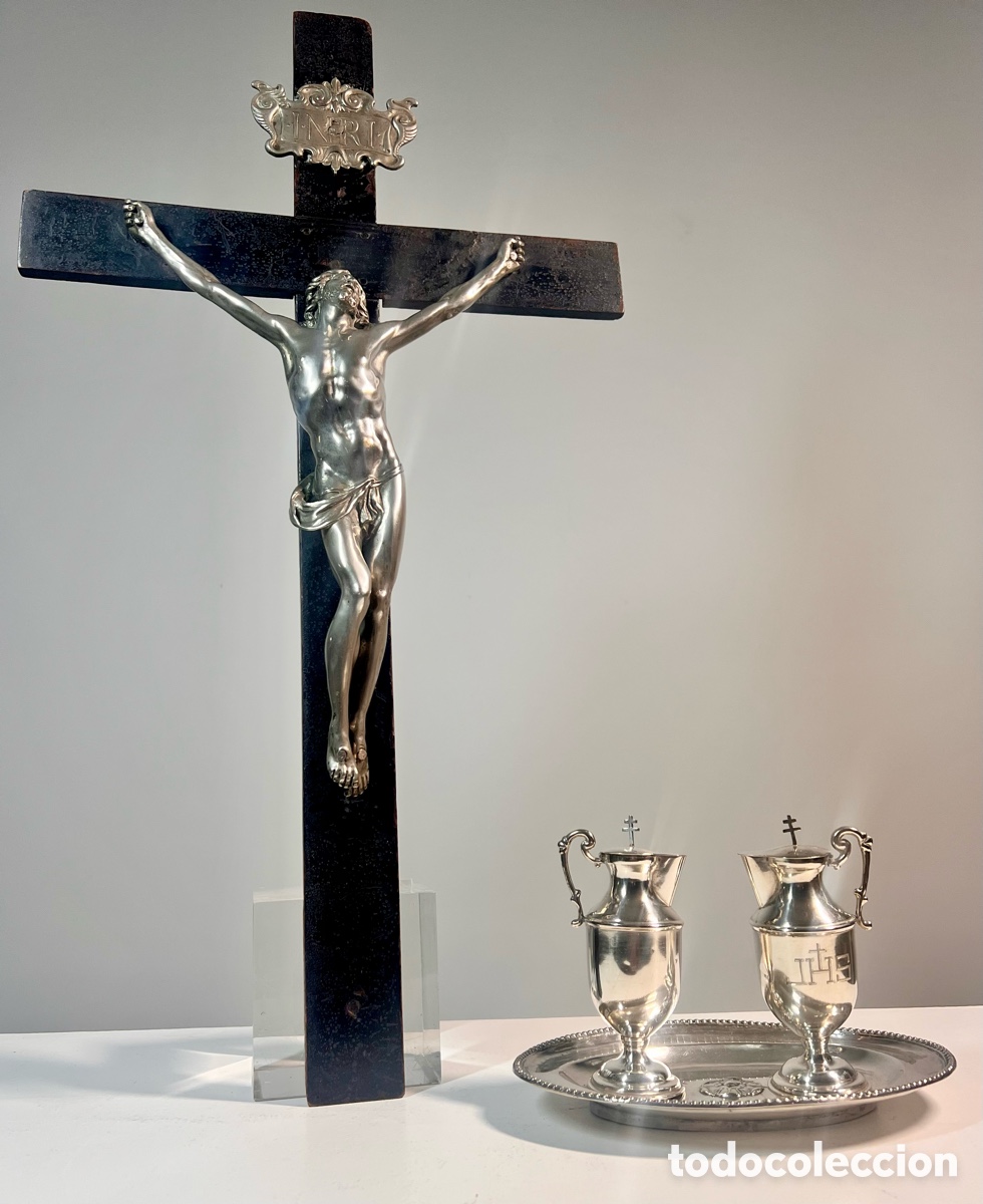 Antig&uuml;edades: Crucifijo de Bronce plateado. S.XVIII - Foto 2