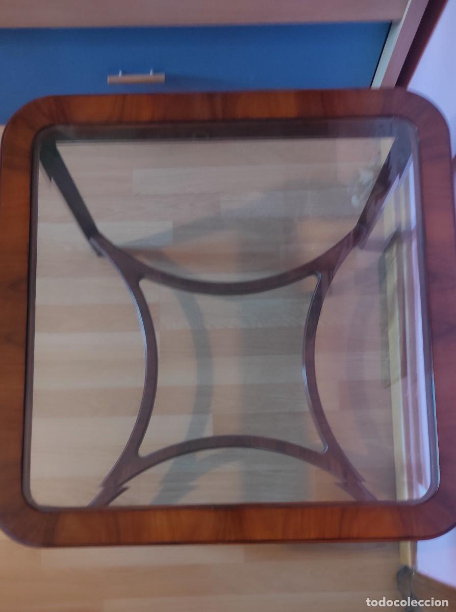 Antig&uuml;edades: MESA DE CENTRO EN MADERA DE RAIZ CON CRISTAL BISELADO - Foto 6