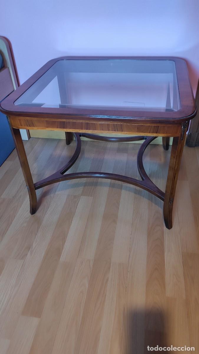 Antig&uuml;edades: MESA DE CENTRO EN MADERA DE RAIZ CON CRISTAL BISELADO - Foto 7