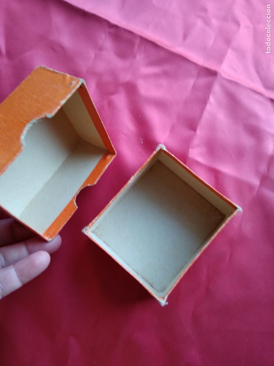 Antig&uuml;edades: Caja caneloni el pavo. Rinconera - Foto 3
