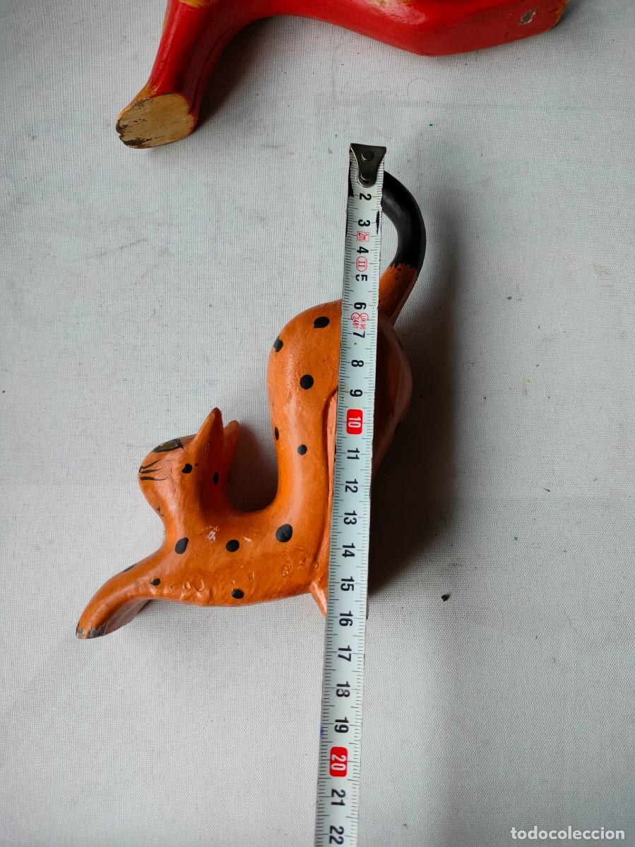 Antig&uuml;edades: 2 PEQUE&Ntilde;OS GATITOS DE MADERA PINTADOS. - Foto 8