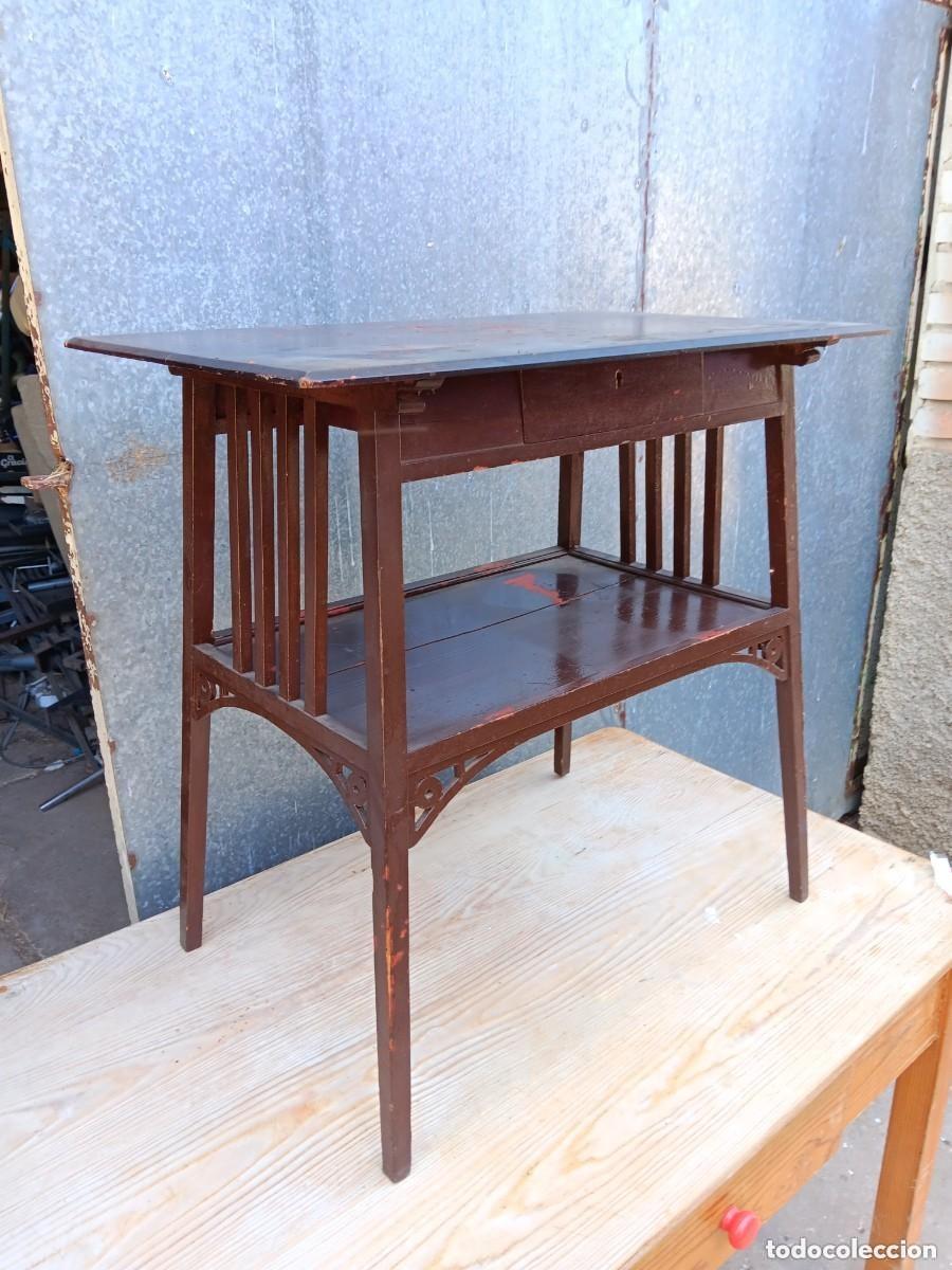 Antig&uuml;edades: Mesa antigua modernista - Foto 3