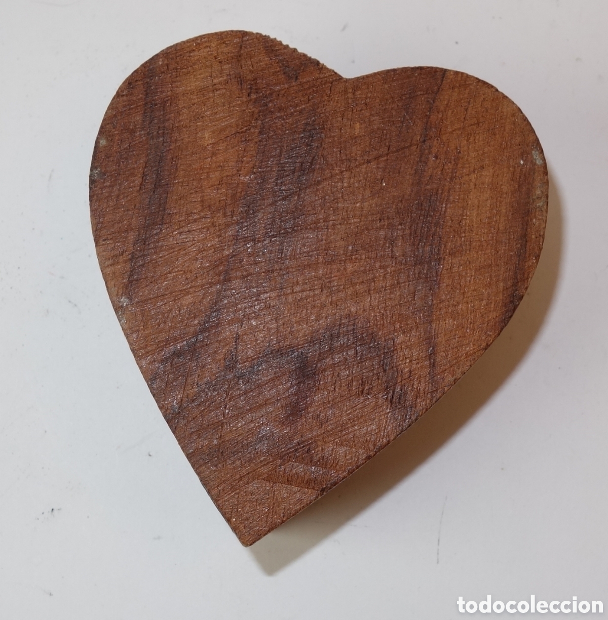 Antig&uuml;edades: Caja de madera tropical tallada en forma de coraz&oacute;n - Foto 5