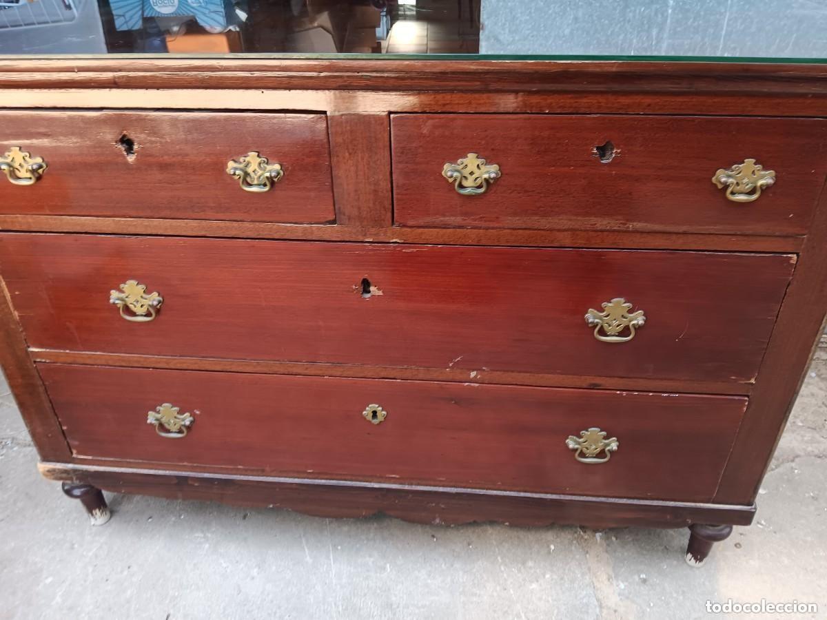 Antig&uuml;edades: Comoda antigua buen estado - Foto 2