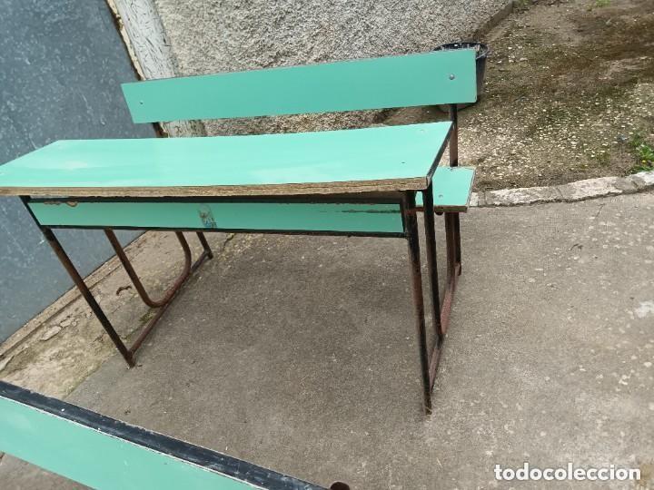 Antig&uuml;edades: Pupitres antiguos de colegio - Foto 3